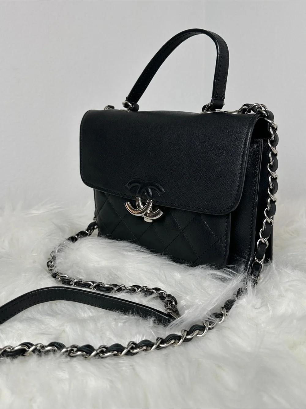 CHANEL classic elegant